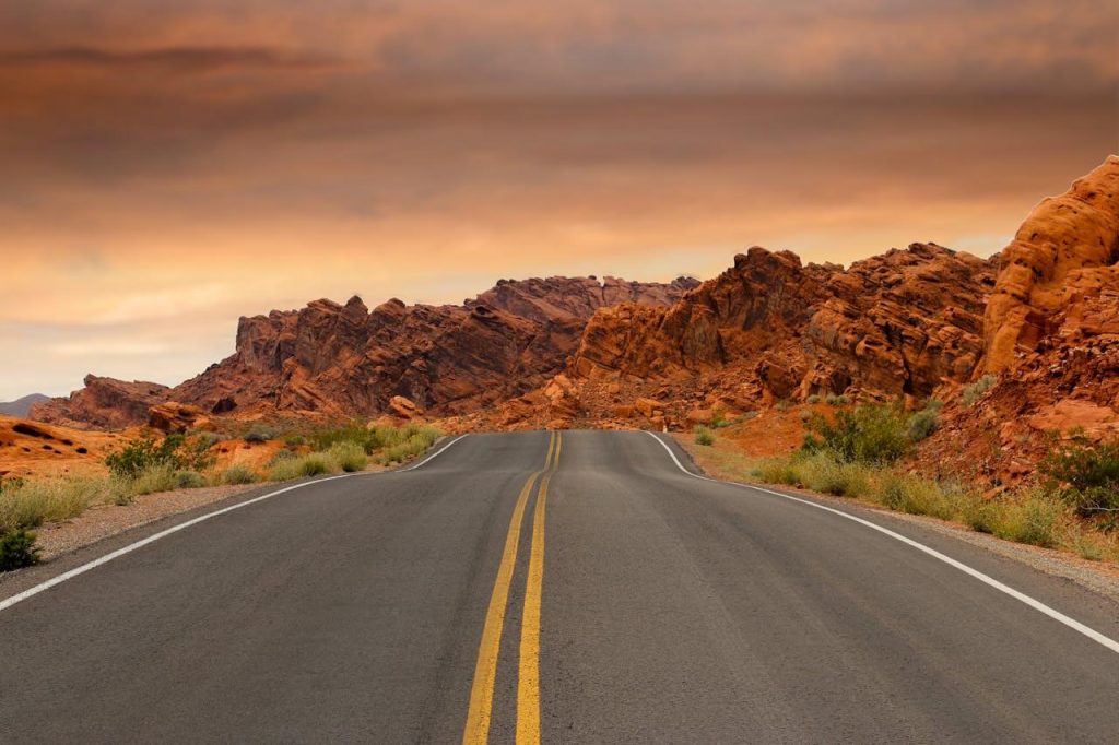 Center Turning Lanes Rules in Arizona